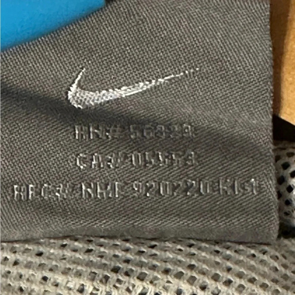 Nike Women’s Medium Black Activewear Track Running Jacket Embroidered Logo - Picture 4 of 8